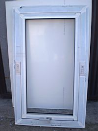 Nr. 7. Aluminium Fenster mit 180 Öffnung, Masse: 1485 x 898, Farbe: RAL 9016, Profil: Metra 65 STH, Glas: mit, Preis (Zahlbar): ?, Stück: 1 Stk.